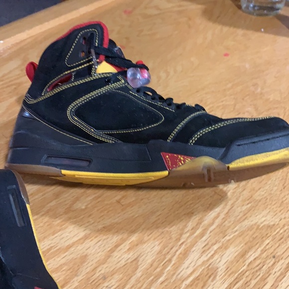 PRELOVED AIR JORDAN 60+ ATLANTA HAWKS, 364806-071 main image 5
